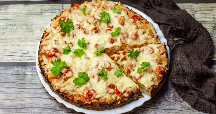 Paksu pärmitaignapõhjaga pitsa